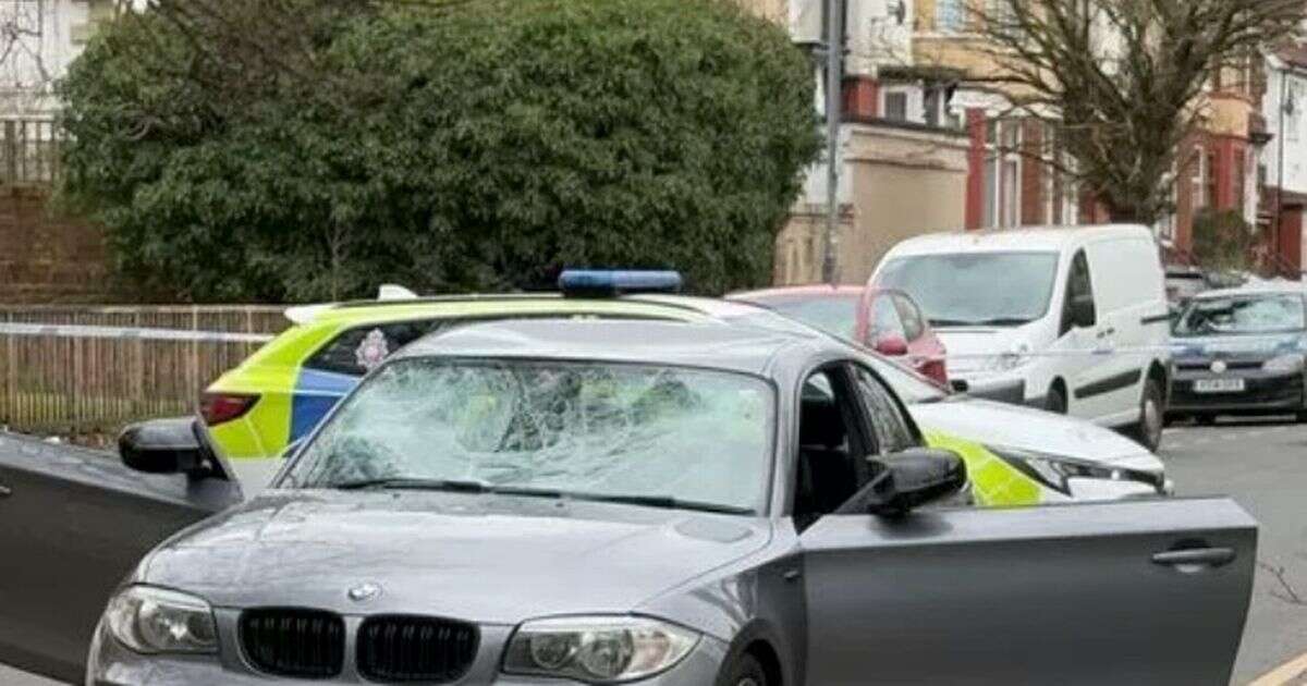 Manchester incident: Police swoop in and arrest six 'fighting with knives and hammers'