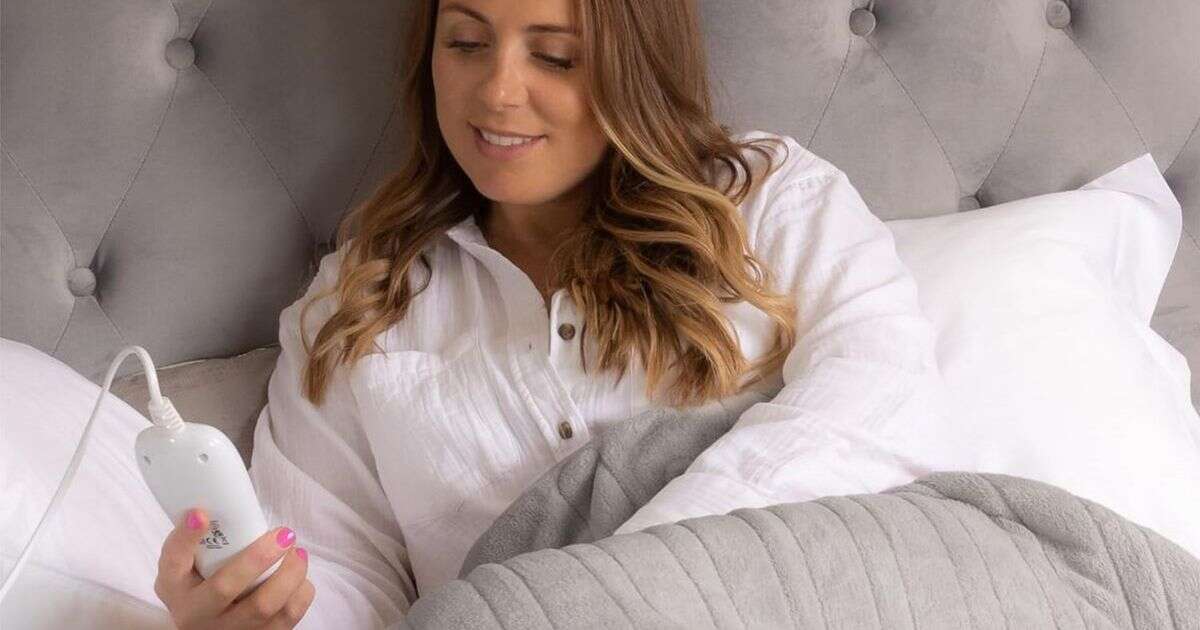 Amazon’s most-reviewed ‘cosy’ heated blanket that ‘saves on heating bills’ is reduced by £23