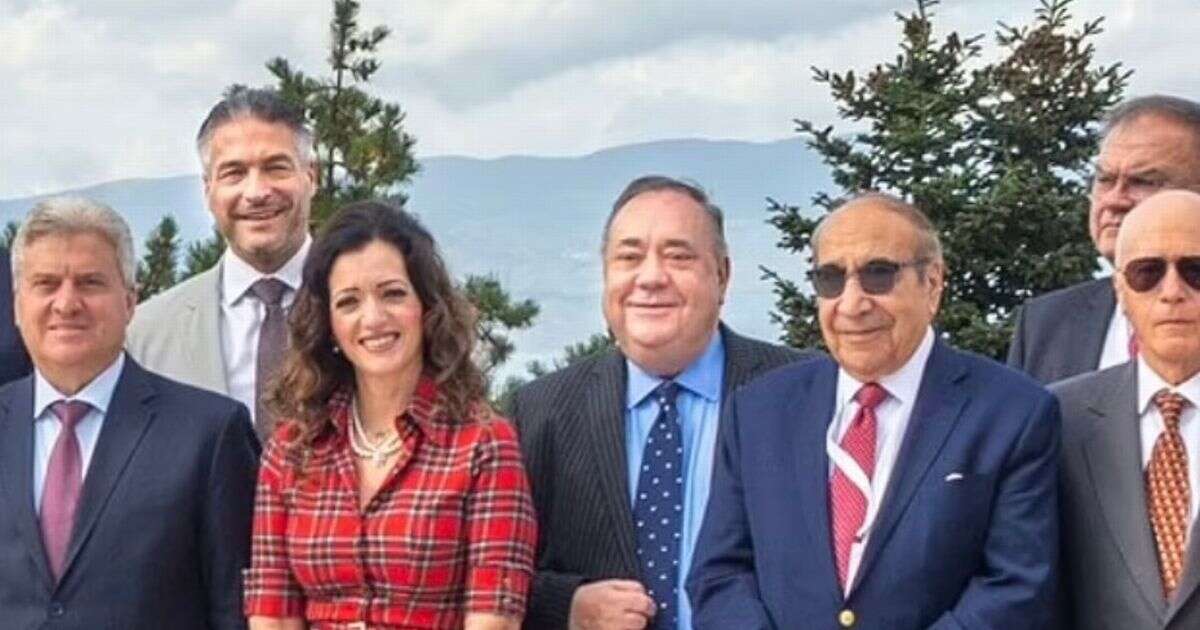 Last photo of Alex Salmond shows politician smiling before dying of 'heart attack' at 69Alex Salmond