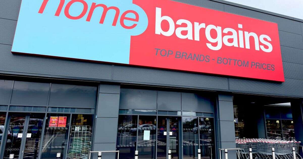 Home Bargains shoppers 'run' to find £15 candle almost identical to £230 version