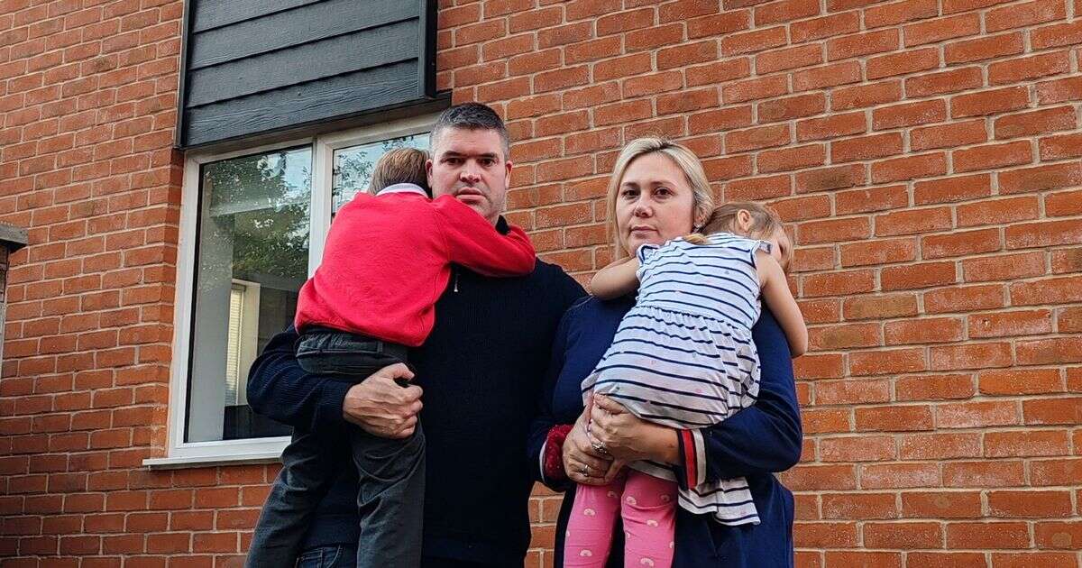 Family forced to sell house after being three days late with mortgage paymentMortgages