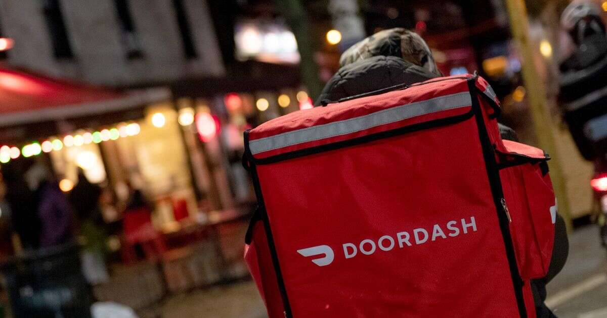 Doordash customer is sent chilling refund message after receiving his foodFood