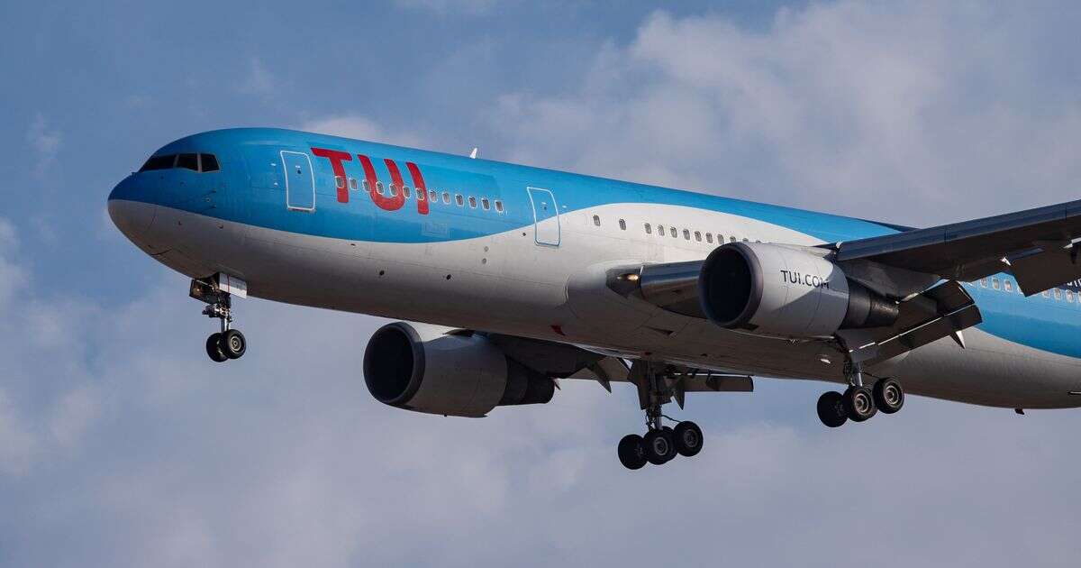 TUI flight issues horror 'MAY DAY' fuel emergency and comes within minutes of crash