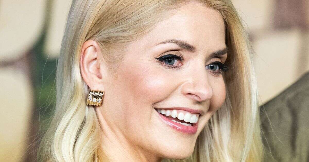 Holly Willoughby wears gorgeous £140 earrings from Kate Middleton's go-to brand