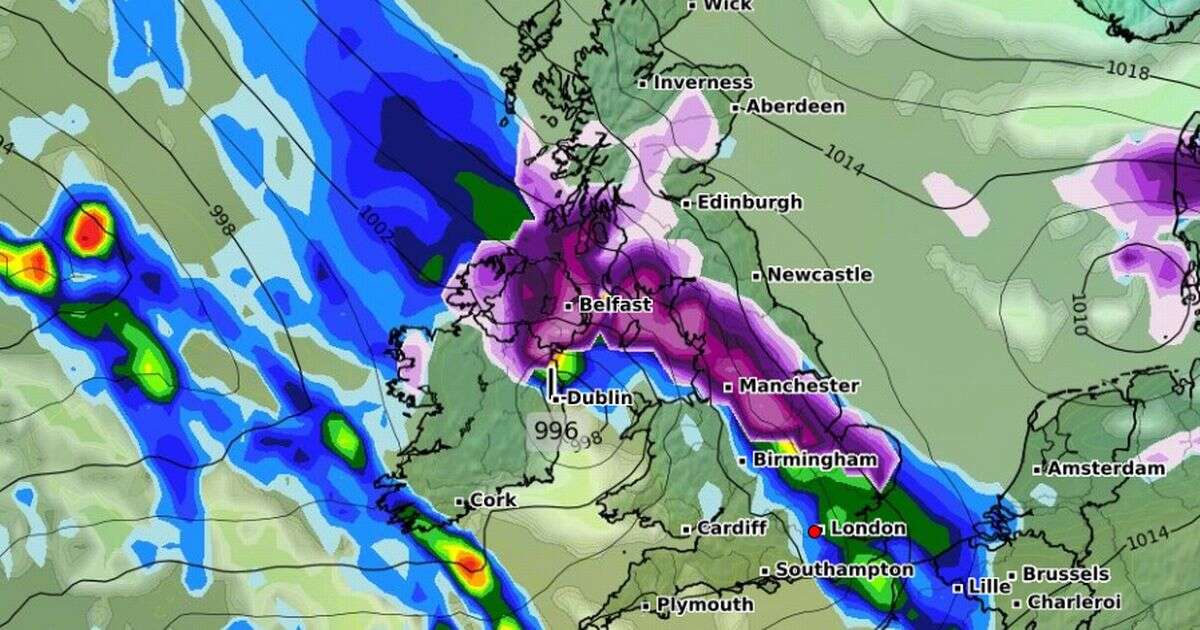 UK snow alert as romantic Brits to be blasted by Valentine's Day Nordic blizzard