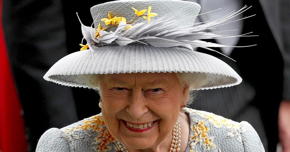 Queen looks to Britain's 'smartphone generation' to design Platinum Jubilee emblem