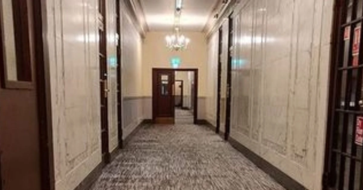 Ghosthunters 'capture The Shining twins on camera' at Britain's most haunted hotel