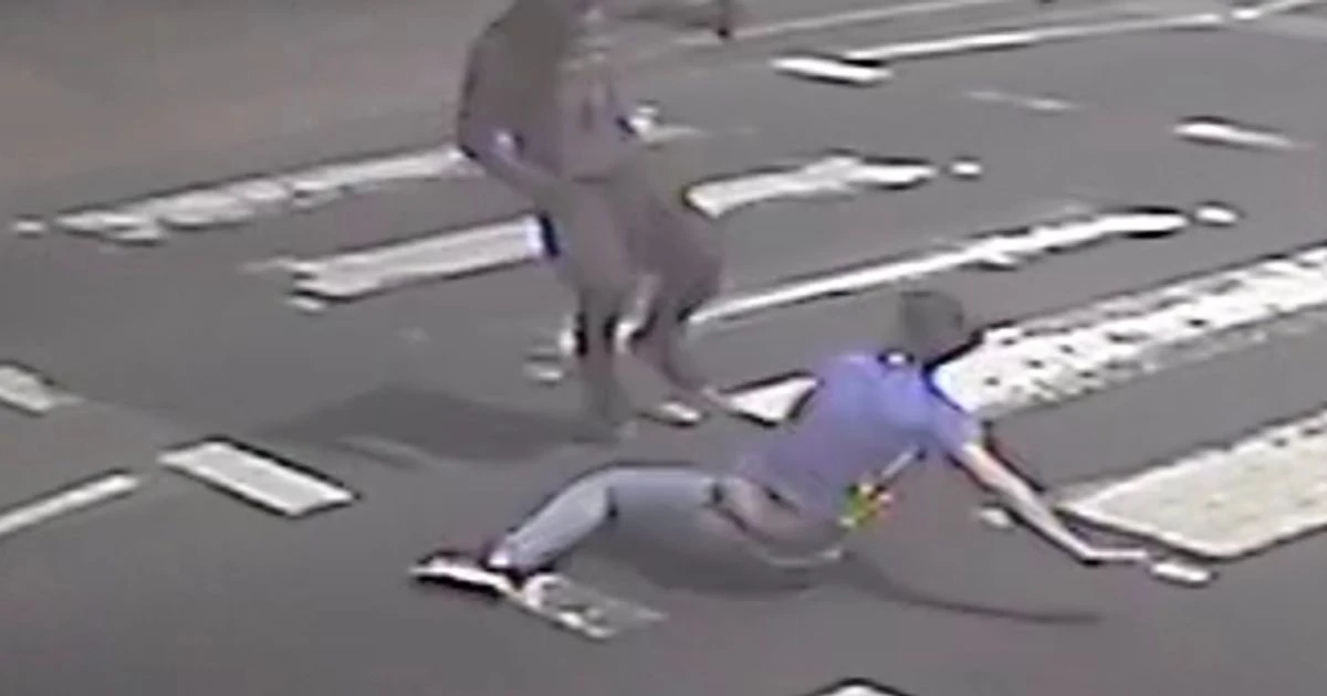 Teen stabbed in front of woman and toddler before witness tries to ram knifeman