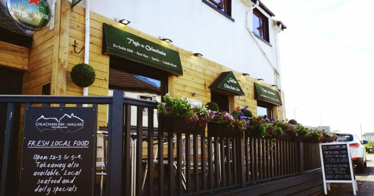Pub's hilarious children's menu poking fun at young fussy eaters praised by parents