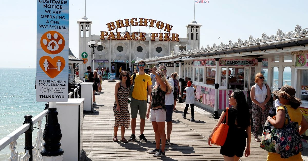 Thrill seekers taken for a ride with £2,100 fairground tickets after machine error
