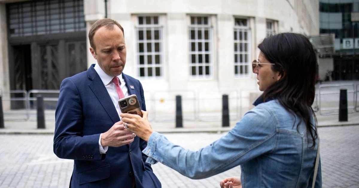 Grant Shapps 'quite sure' Covid rules were followed when Matt Hancock 'kissed' aide