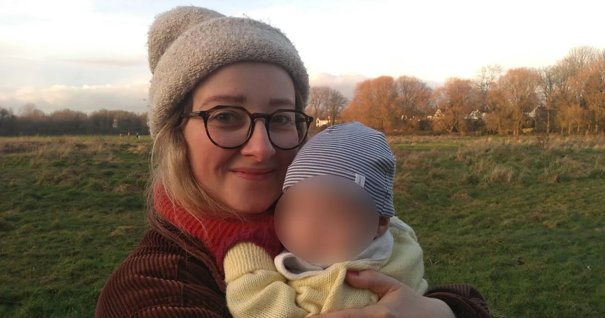 Mum claims 'creepy' bloke snapped her breastfeeding - then refused to delete photos