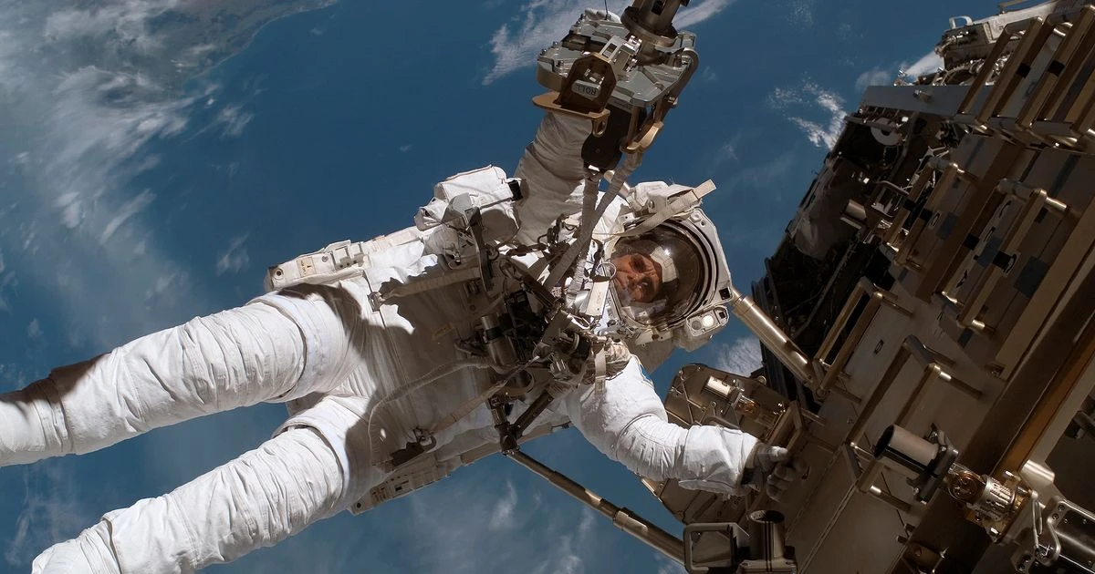 Almost 2,000 Brits apply to become astronauts with European Space Agency