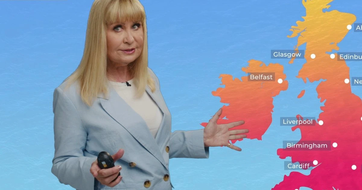 Siân Lloyd performs X-rated weather report to plug Too Hot To Handle