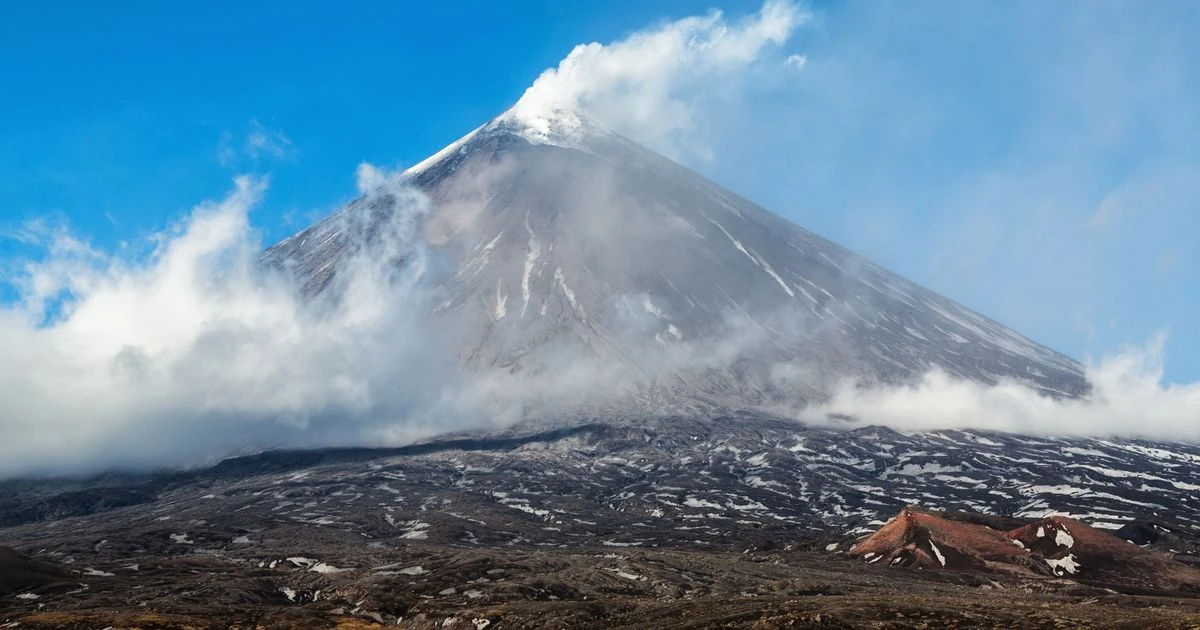 LiveEruption LIVE: Klyuchevskoy volcano erupts hours after 8.8 quake triggers tsunami