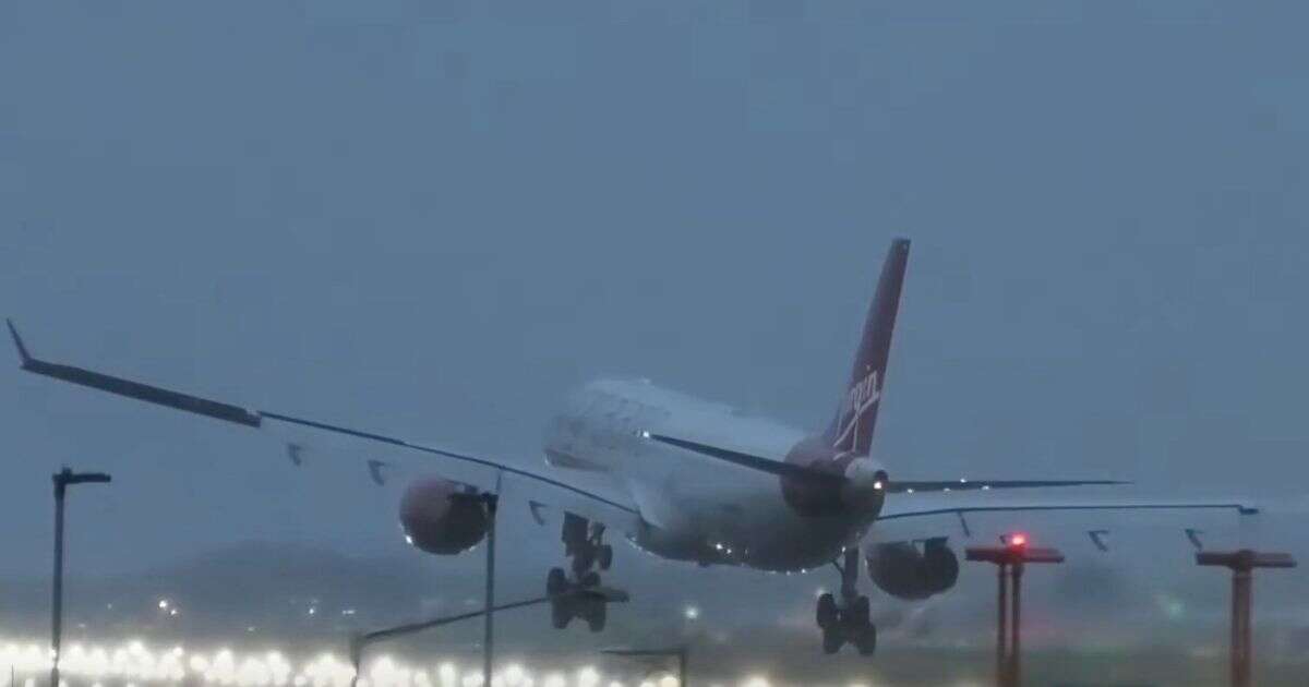 Horror moment plane struggles to land at Heathrow in 100mph winds