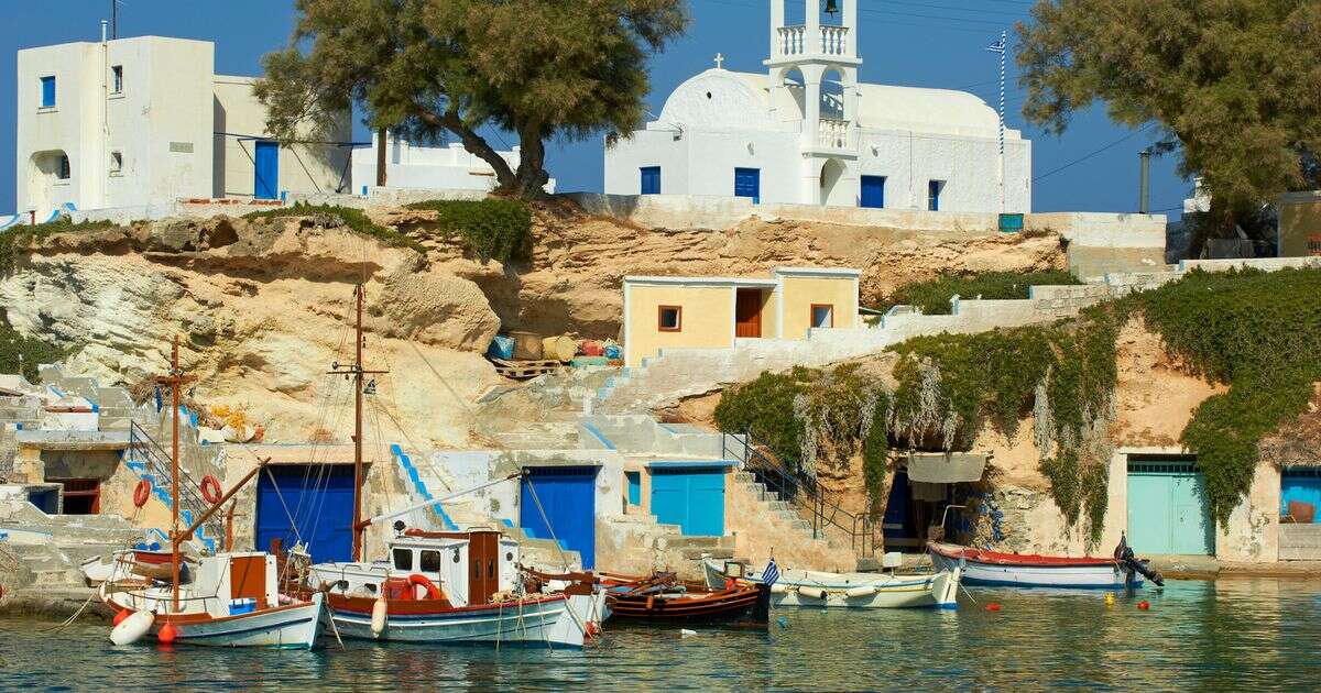 Greek island with ‘jaw-dropping’ beaches next to Santorini - and has no crowds