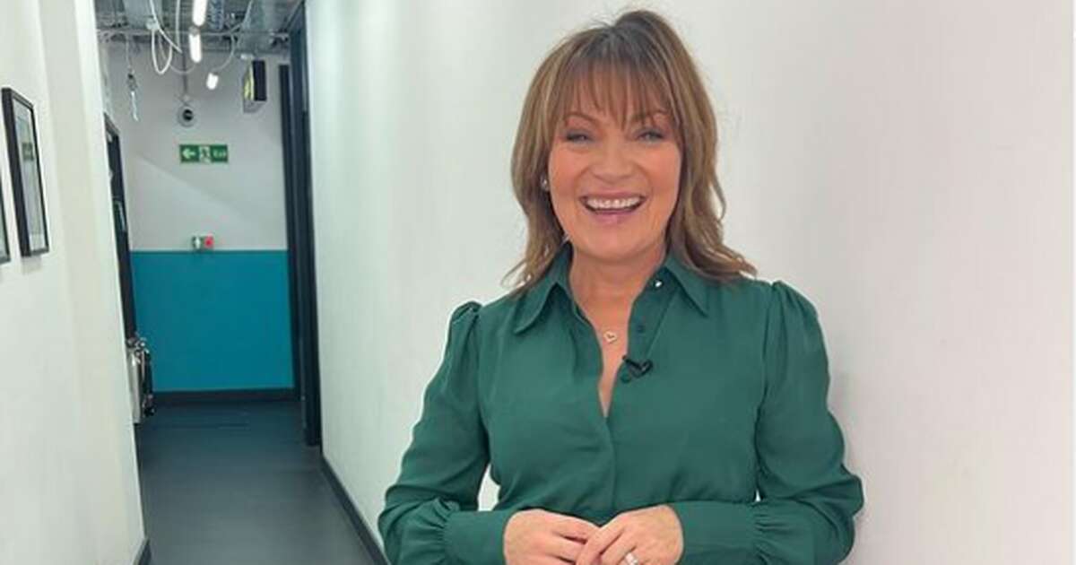 Lorraine Kelly channels Wicked in 'gorgeous' green dress that's on sale for under £100