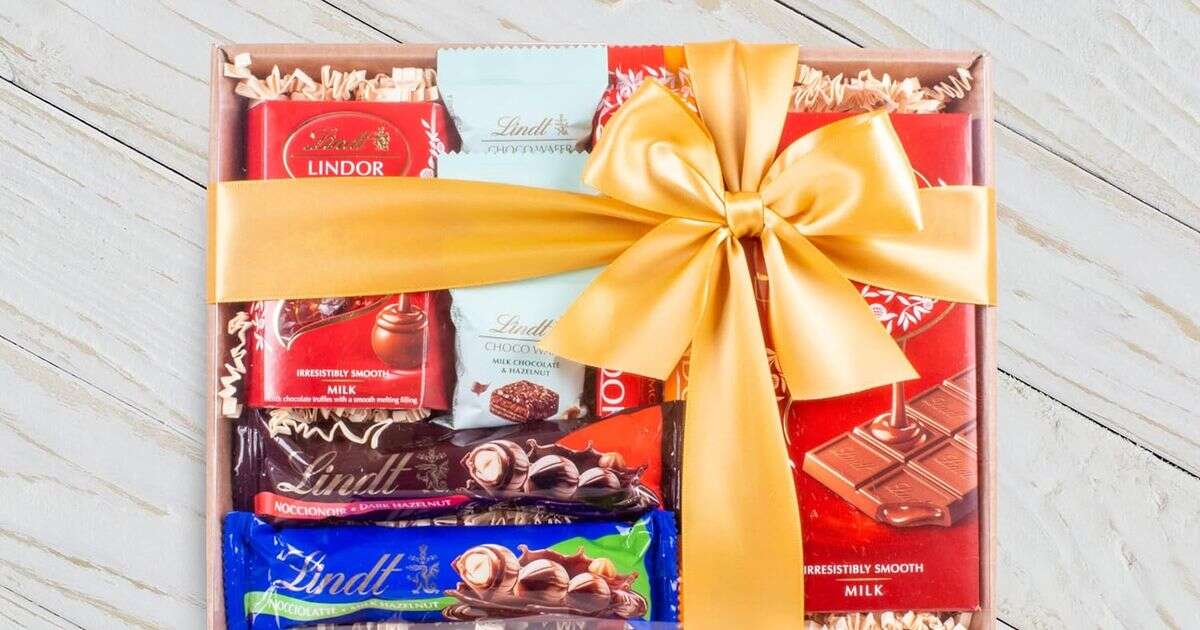 Giant £20 Lindt Chocolate hamper now cheaper than Tesco and makes a great Christmas gift