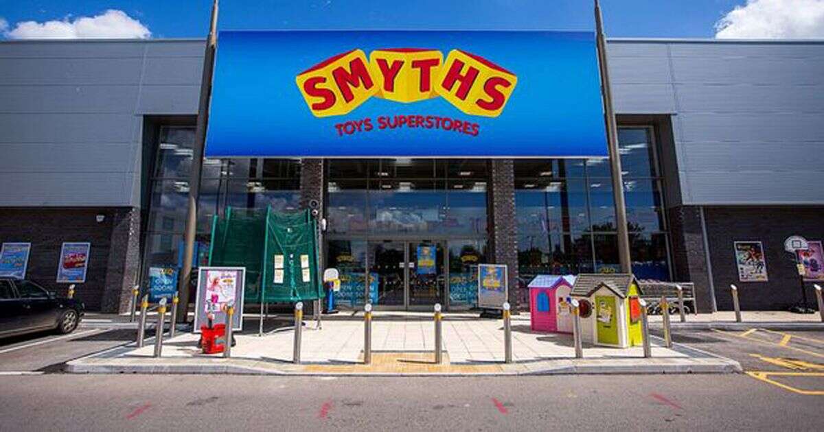 Mum does Christmas present challenge in Smyths and receipt leaves people gobsmacked