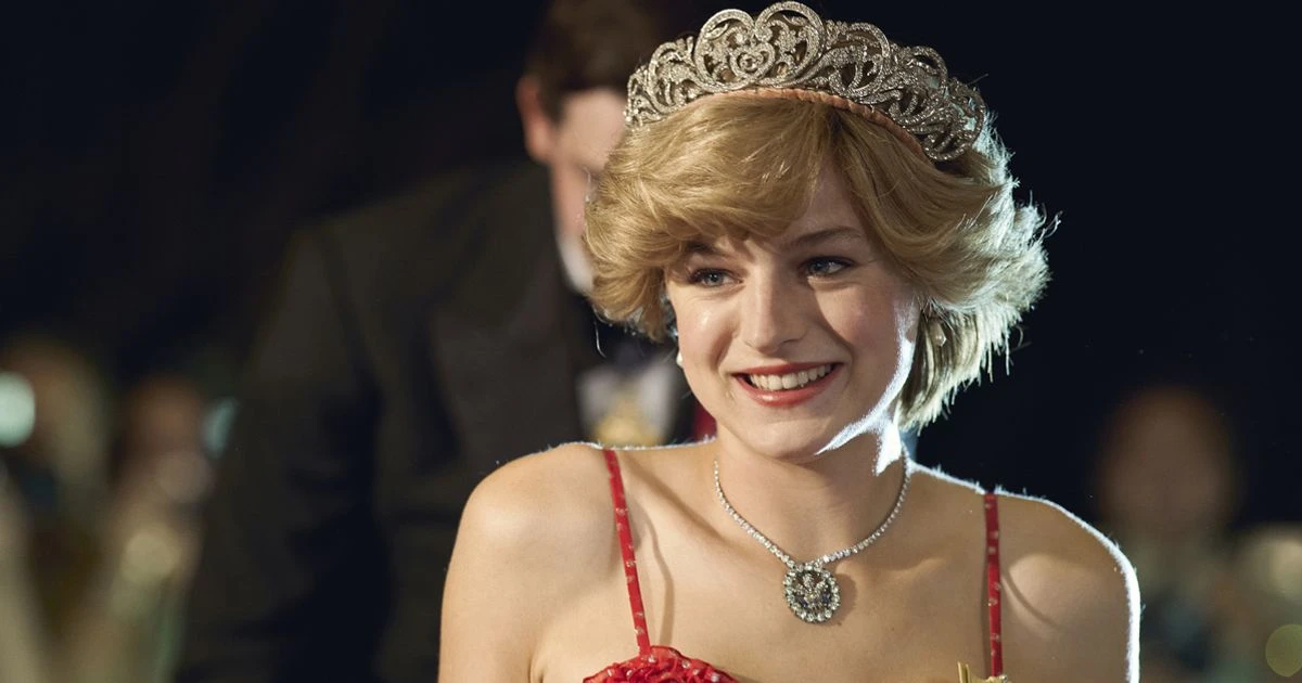 The Crown's Emma Corrin 'to return' for season 5 despite Princess Diana recast