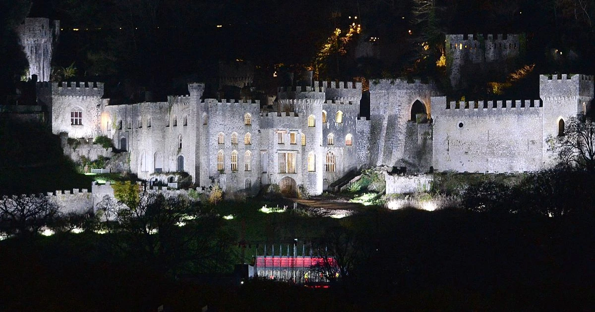 I'm A Celebrity castle haunting as ghostly figure spotted at window on launch night