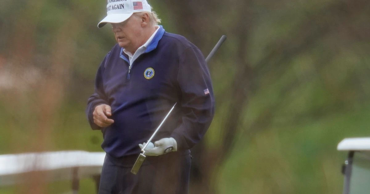 US coronavirus cases pass 11 million with 1m in just one week as Donald Trump plays golf