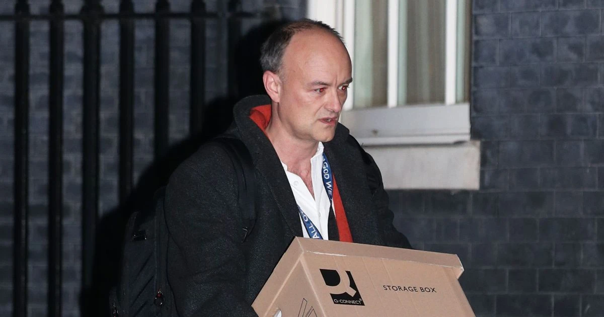 Voice of the Mirror: Nobody one will mourn the departure of unpleasant Dominic Cummings