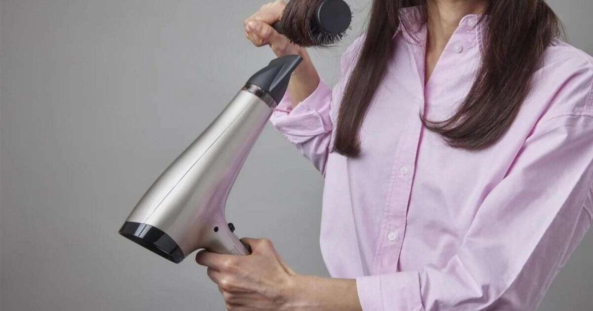 ‘Powerful’ hairdryer that ‘dries thick hair in minutes’ has £33 off