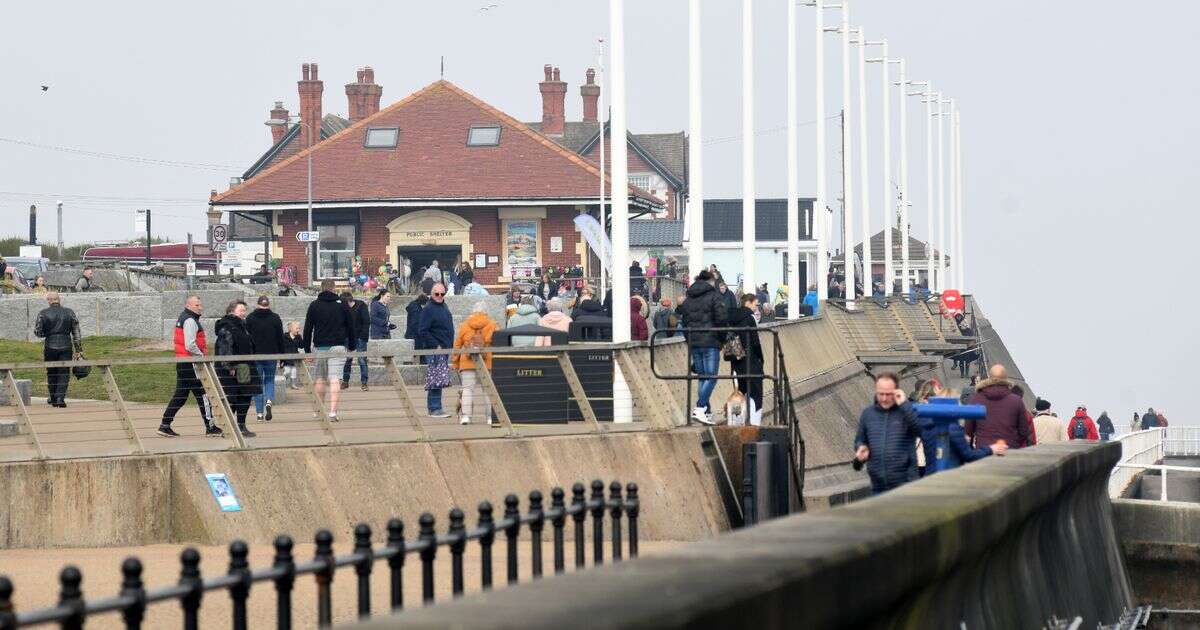 Body found on Hornsea beach as police give major update