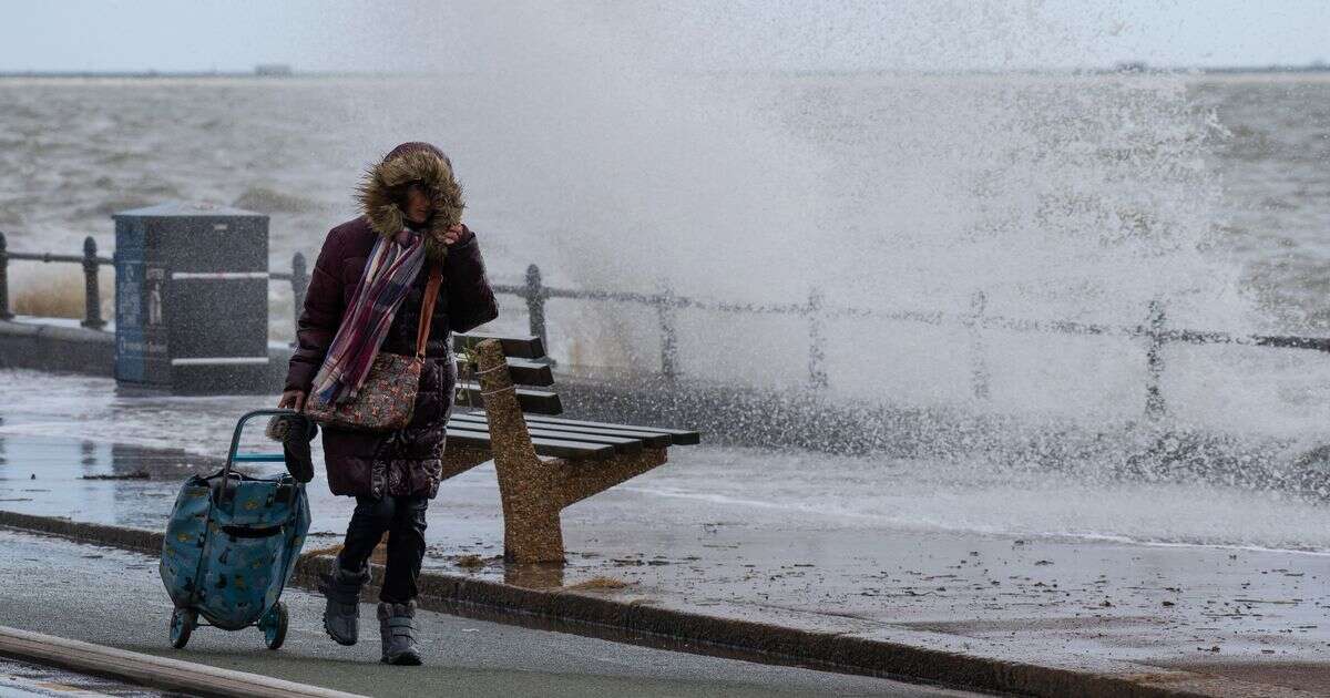 UK weather: Strong winds and torrential rain to sweep Britain in another weekend washoutWeather