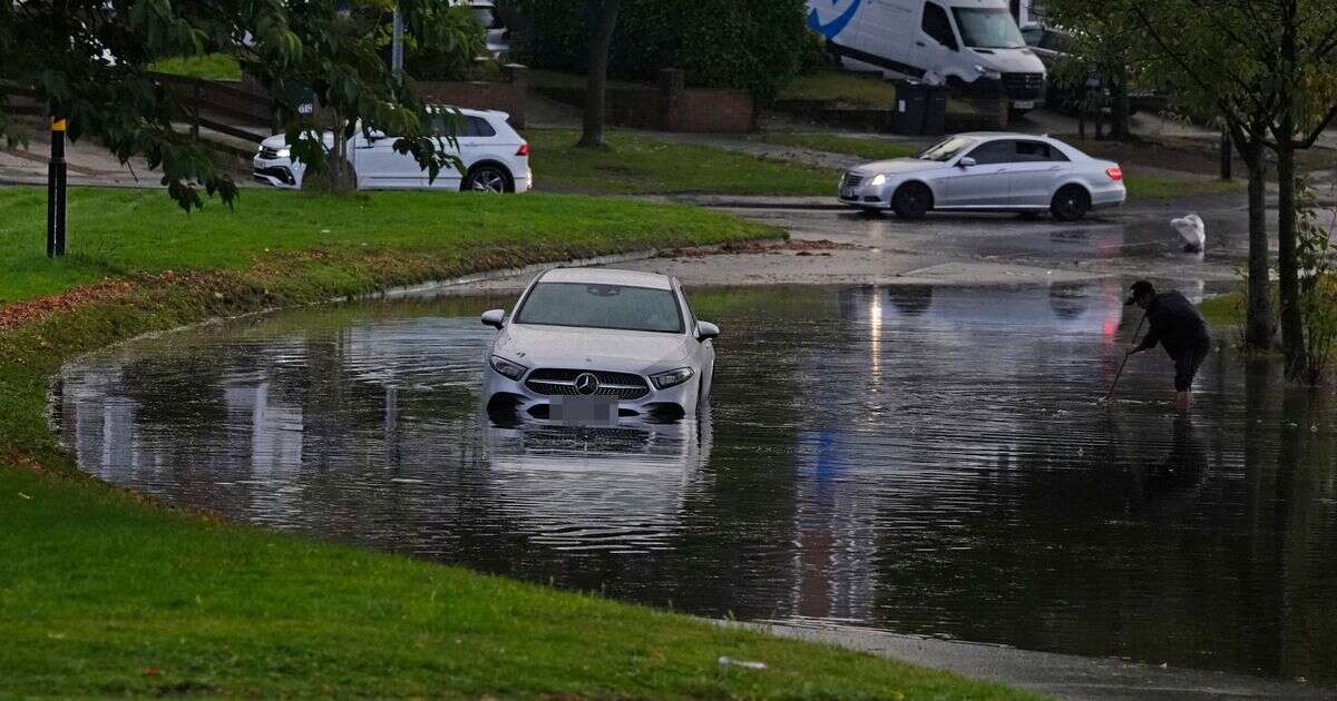 UK weather: Delay warning as heavy rain to bring more flooding after washout weekend