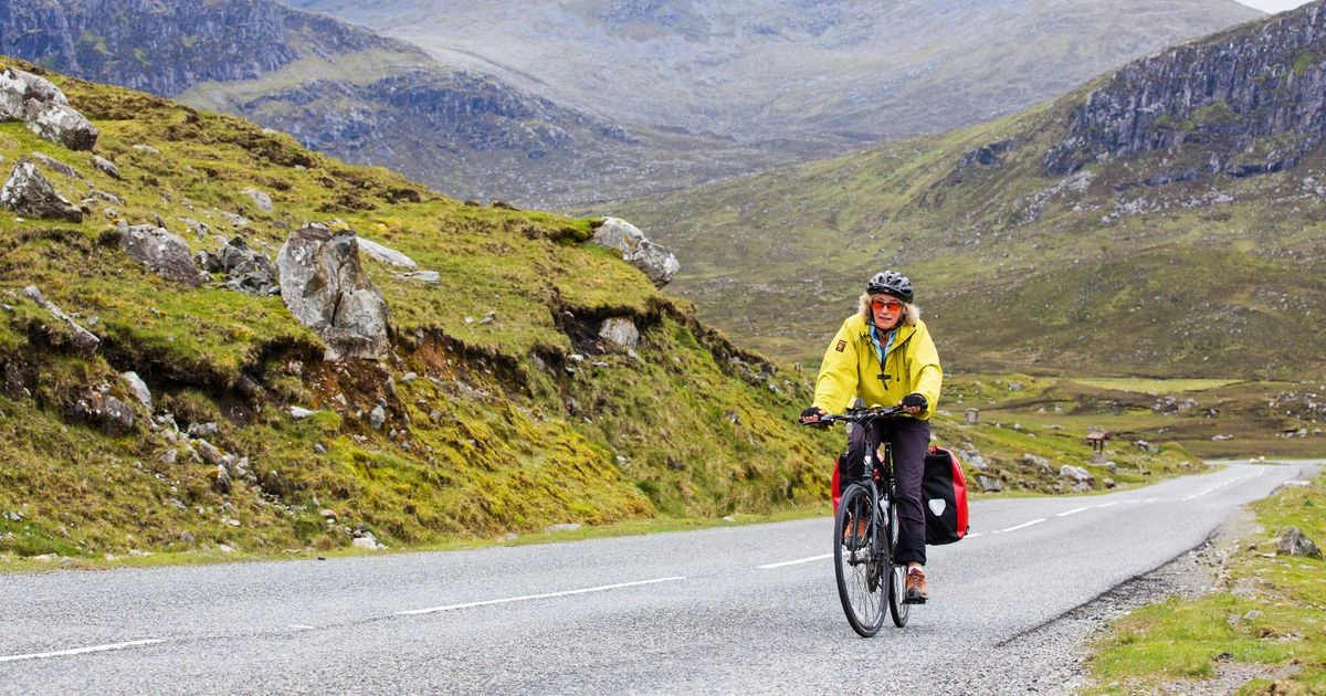 Best road bikes under £1000 - top bicycle brands that are suitable for all levels
