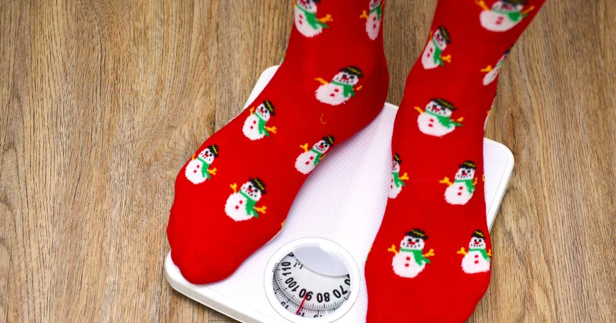 Secrets to eat, drink and be merry - without piling on the Christmas poundsChristmas dinner