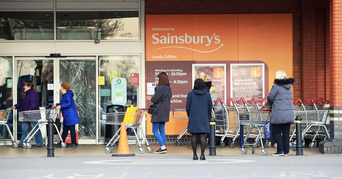 Sainsbury's issues fresh 'ban' on families and couples in supermarkets
