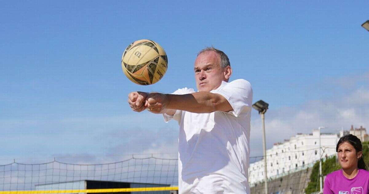 Lib Dem leader Ed Davey vows to 'finish the job' of defeating Tory MPs in major speech