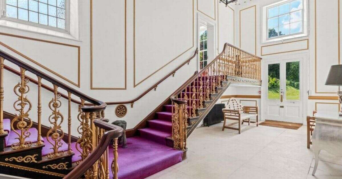 House for sale makes you feel like a prisoner - thanks to uniquely themed bar