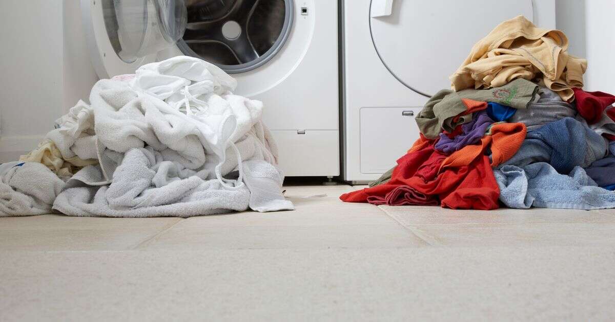 Washing machine £1 trick that mums 'wish they knew years ago' saves you 'hours'