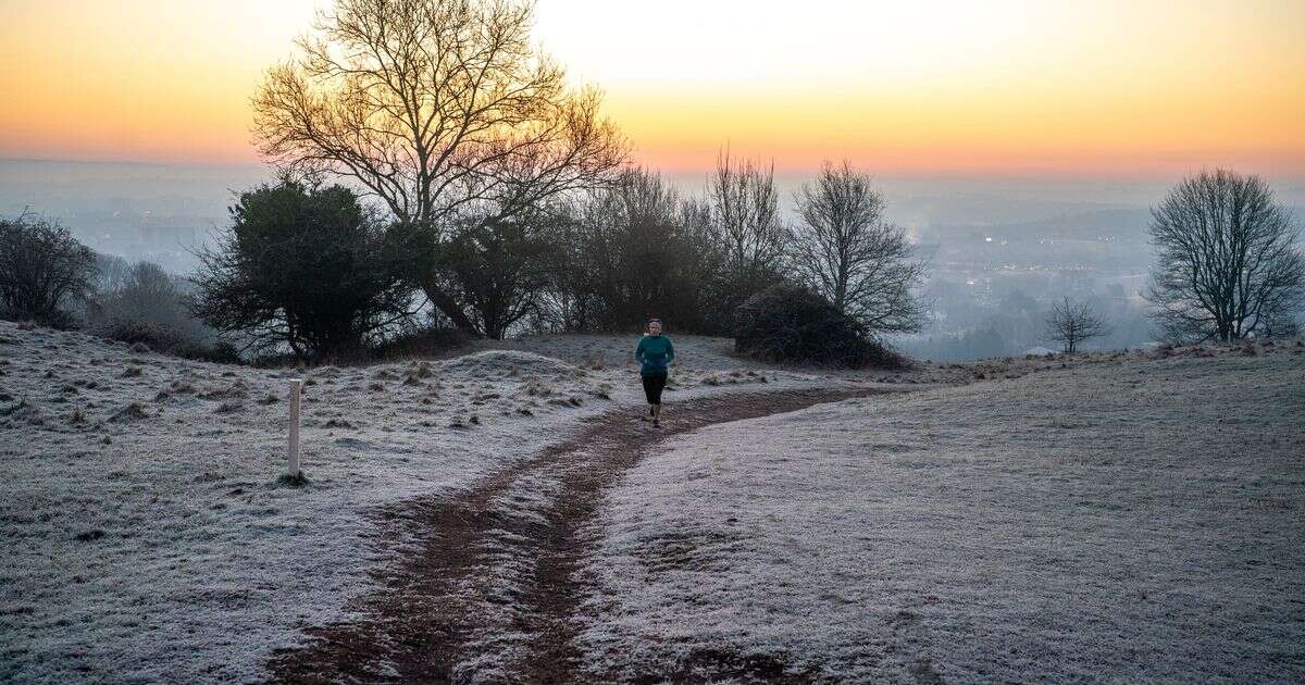 UK weather: Met Office warns pensioners to stay indoors as UK braces for cold snap