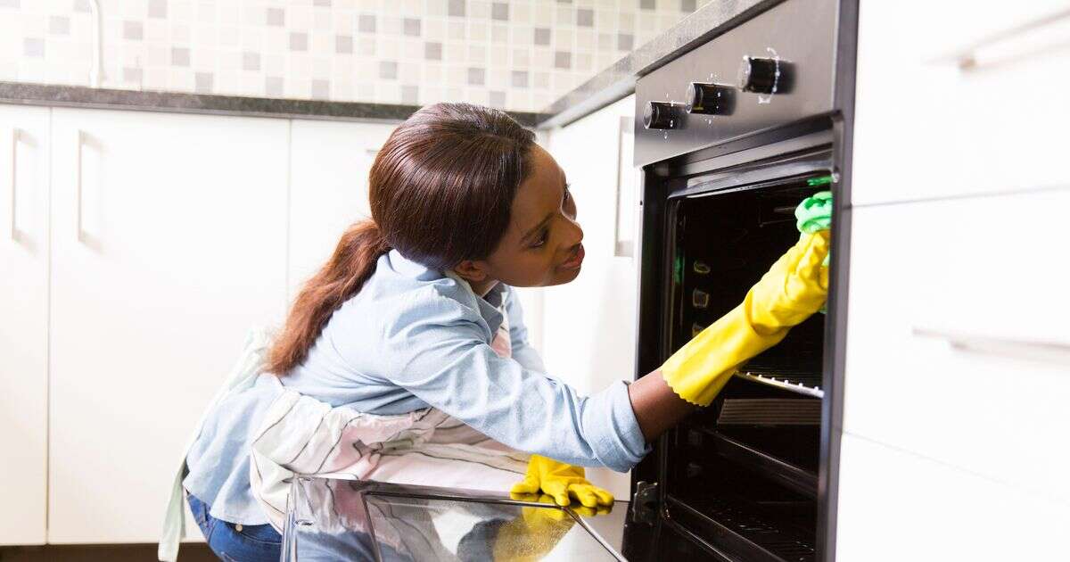 Kitchen staple we all have will remove oven grease - with no scrubbing