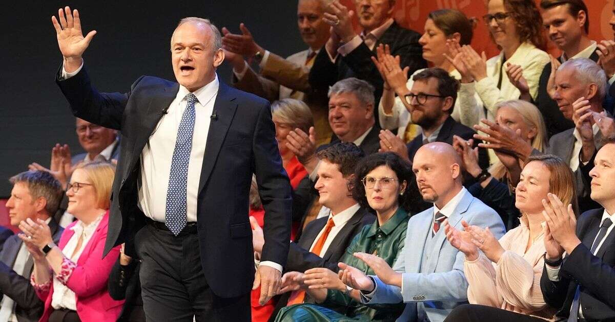 Ed Davey dances, claps and sings ABBA in truly horrifying Lib Dem Conference cringe momentLiberal Democrats