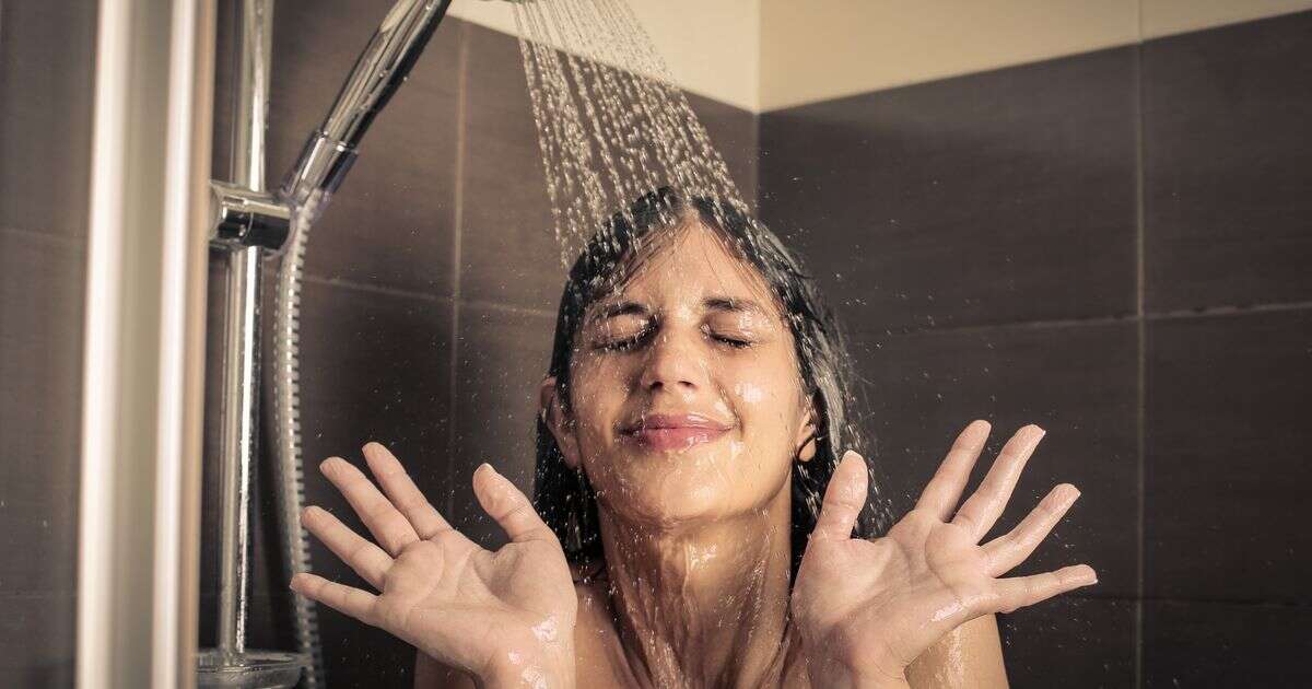 Expert's urgent warning to people taking cold showers for health benefits