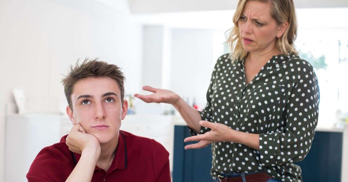 Experts warn parents their teen's procrastination could be sign of worrying health problem