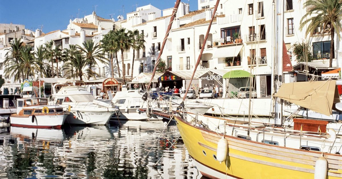Brits slam Spanish hotspot as ‘seedy dump’ with ‘tacky’ and ‘overpriced’ nightlife