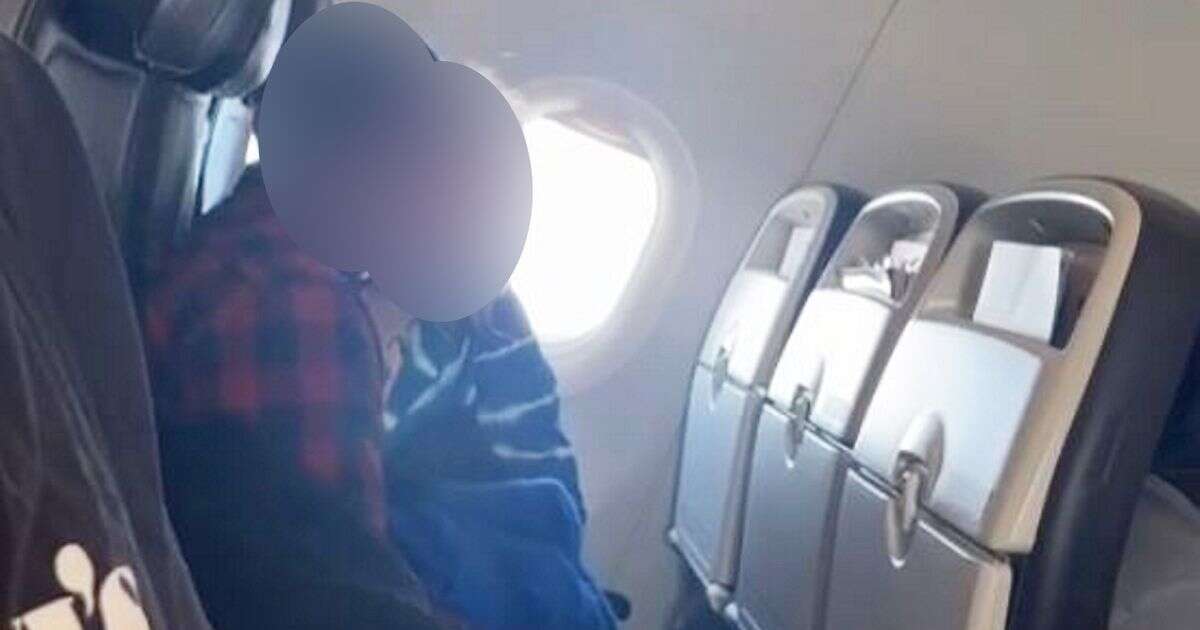 Passengers 'engage in sex act on British Airways flight' leaving holidaymakers 'disgusted'VIDEOPlanes