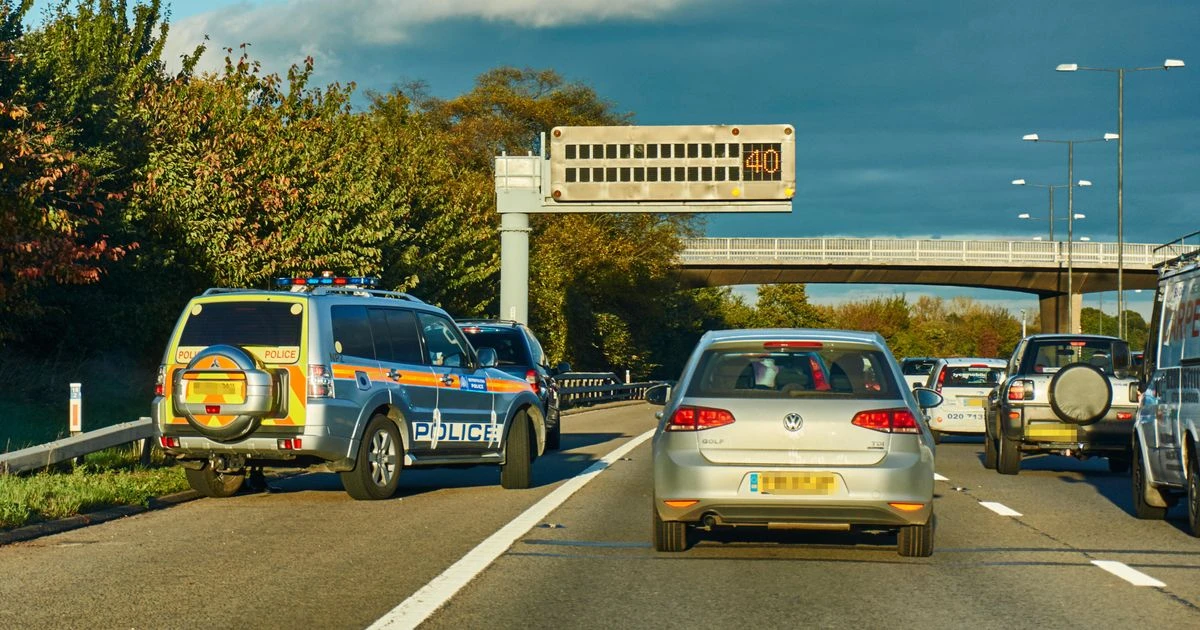 Huge 14 car M40 pile-up leaves 20 injured and 11 taken to hospital
