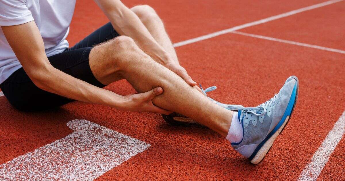 Easy stretches to prevent shin splints recommended by a PTFitness Training