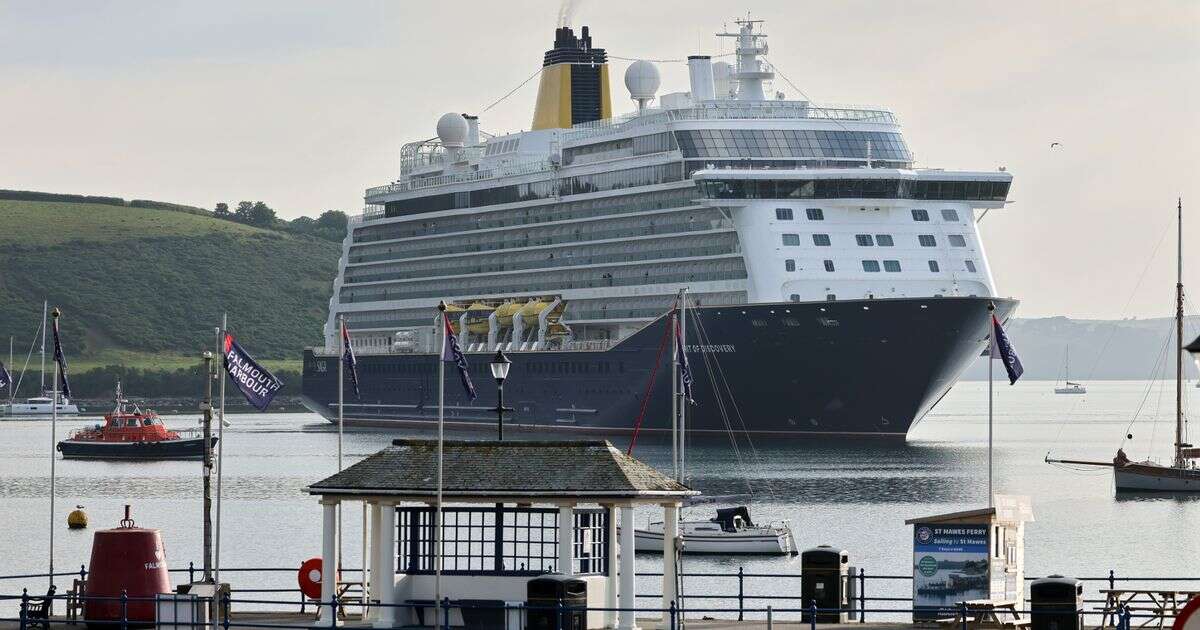 Passenger dies as Spirit of Discovery is lashed by 30ft wave amid huge storm