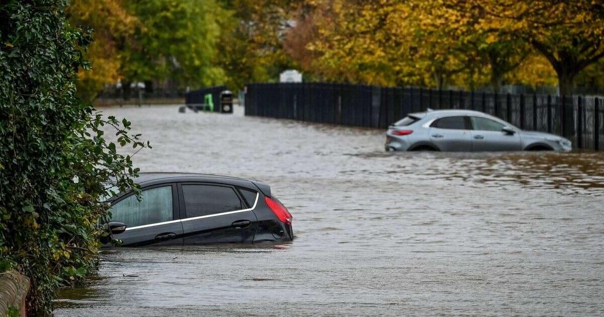 Shocking images as Storm Ashley hammers UK with floods and 80mph windsStorms