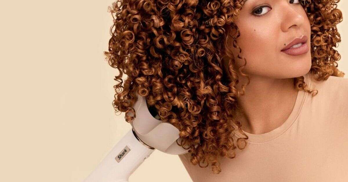 ‘My hair looks like I've been to the salon’– Shark hairdryer is reduced by £35 in limited time deal